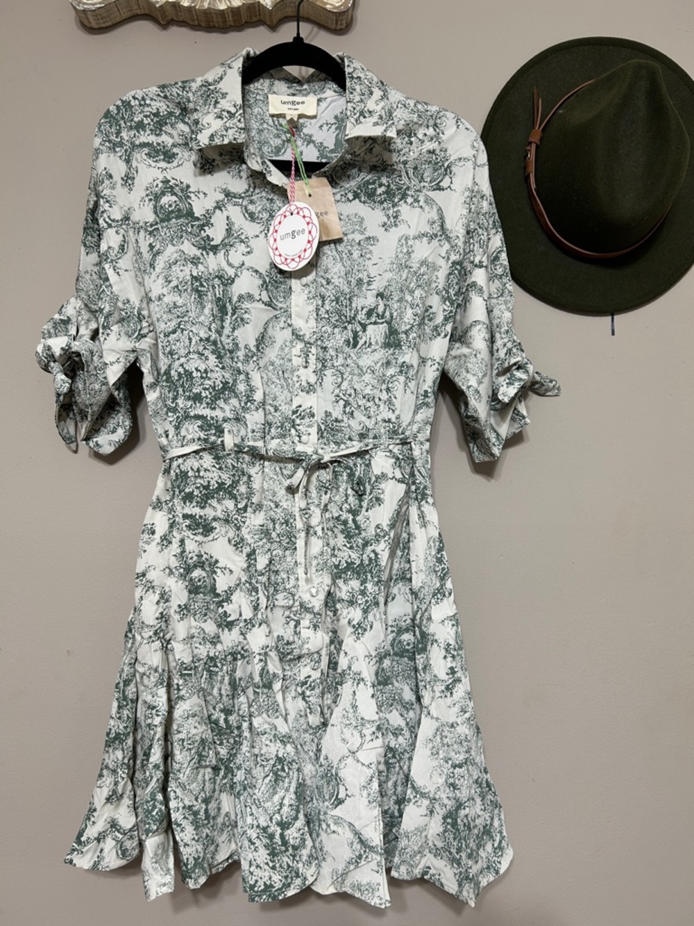 Umgee White and Green Toile Midi Shirt Dress